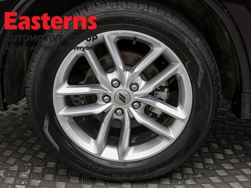Used 2024 Dodge Durango GT RWD image 29