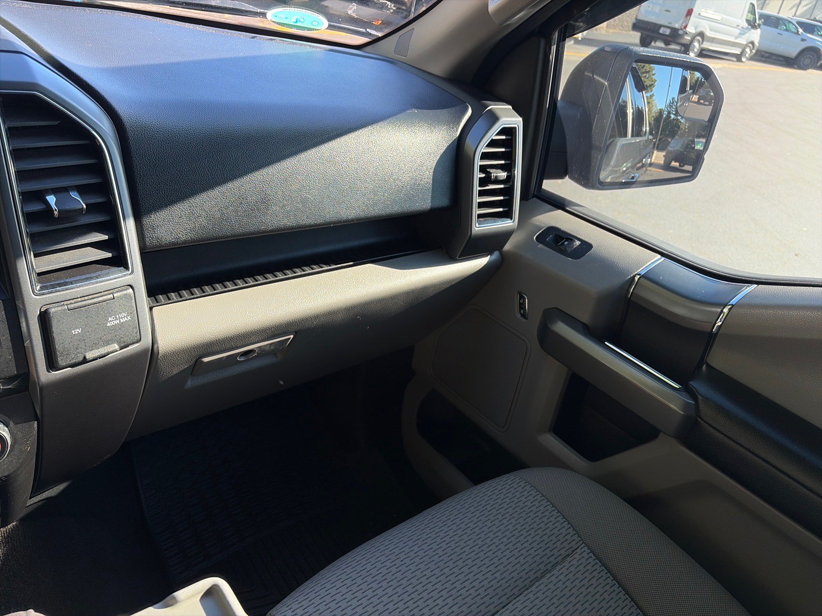 Used 2018 Ford F150 XLT w/ Equipment Group 302A Luxury AWD/4WD image 18