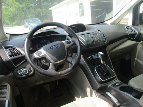 Used 2013 Ford C-MAX SE FWD image 7