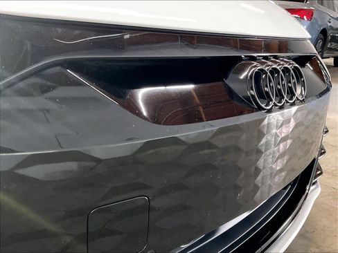 Used 2022 Audi RS e-tron GT w/ Carbon Performance Package image 32