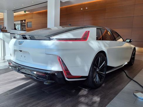New 2025 Cadillac Celestiq image 4