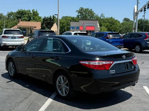Used 2017 Toyota Camry SE FWD image 11