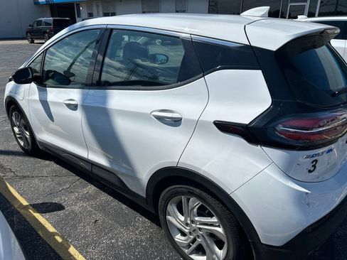 Used 2023 Chevrolet Bolt LT w/ Driver Confidence Package FWD image 3