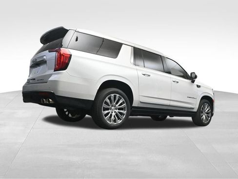Used 2021 GMC Yukon XL Denali image 14