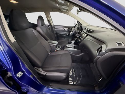 Used 2020 Nissan Rogue Sport S w/ Appearance Package FWD image 28
