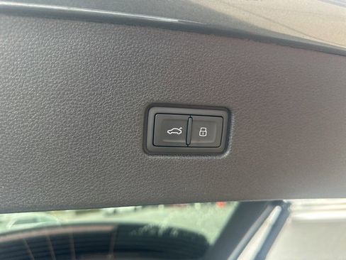 New 2026 Audi SQ8 Premium Plus image 14