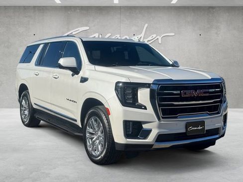 Certified 2022 GMC Yukon XL SLT w/ SLT Luxury Package image 2
