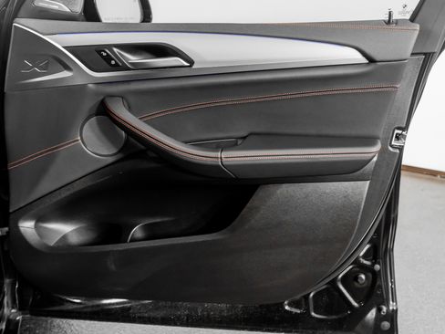 Used 2023 BMW X4 M40i image 50