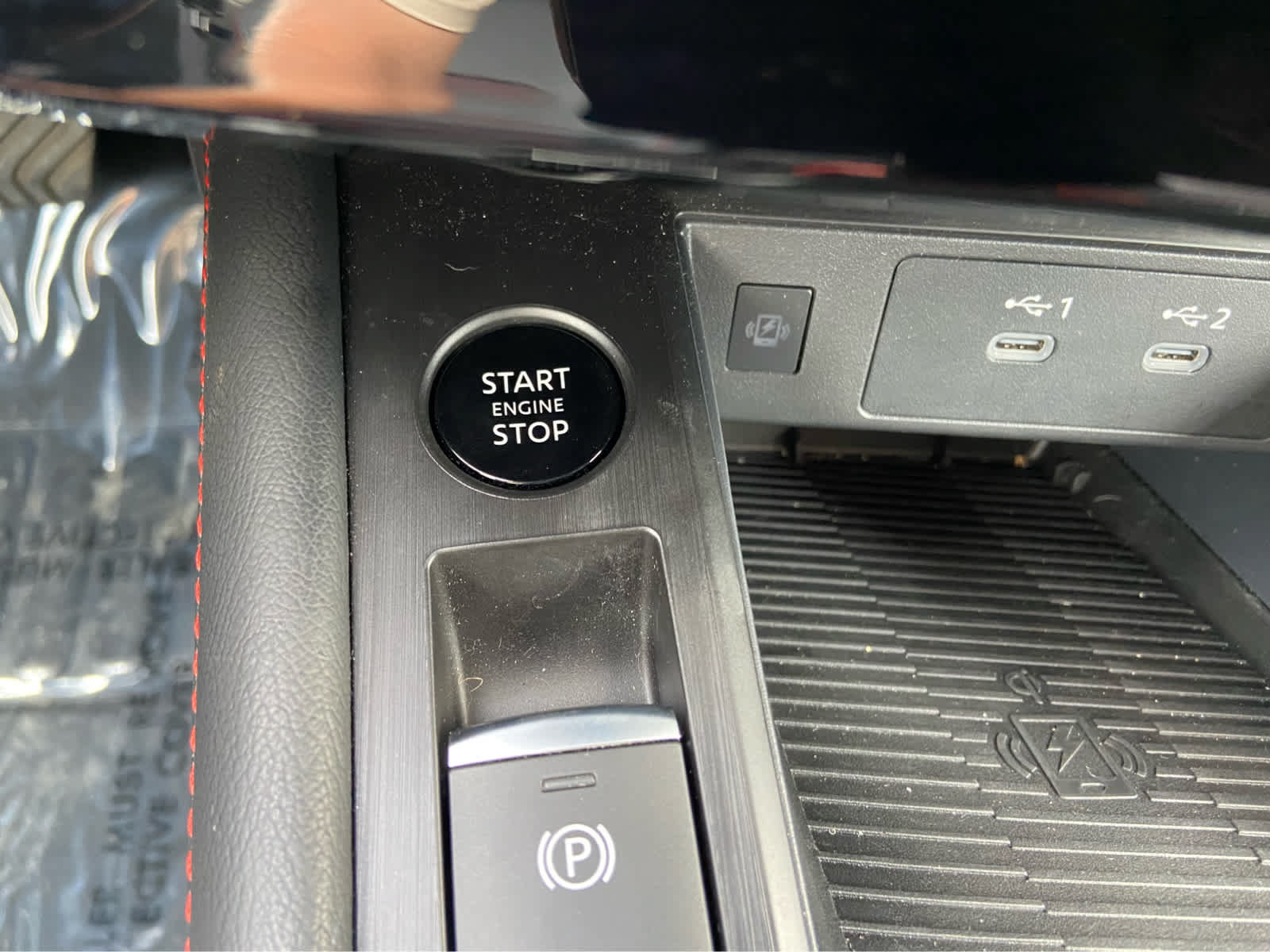 Used 2026 Nissan Kicks SR FWD image 25