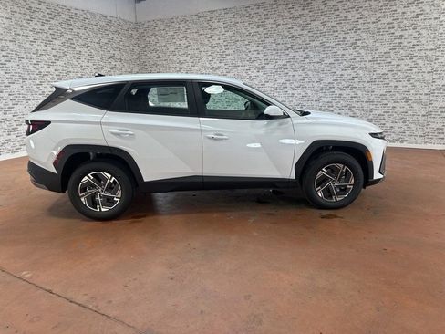 New 2026 Hyundai Tucson Blue SE w/ Tow & Go Package image 9