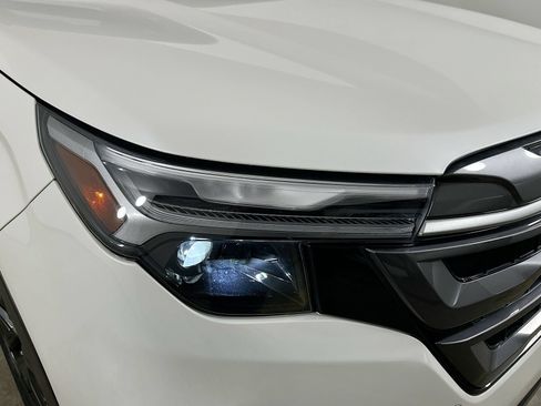 Used 2025 Subaru Forester Limited w/ Popular Package #2 AWD/4WD image 9