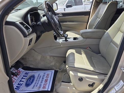 Used 2014 Jeep Grand Cherokee Overland w/ Advanced Technology Group image 5