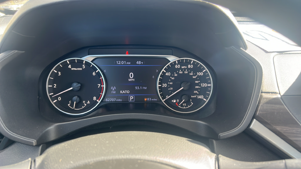 Used 2024 Nissan Altima 2.5 SV FWD image 11