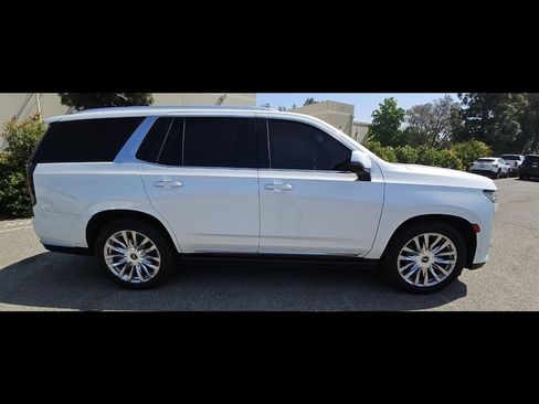 Used 2023 Cadillac Escalade Premium Luxury w/ Performance Package AWD/4WD image 7