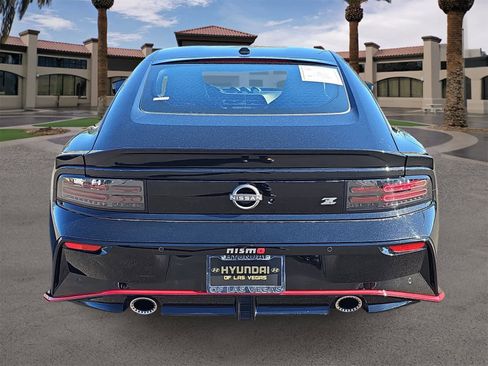 Used 2024 Nissan Z NISMO w/ Floor Mat Package image 7