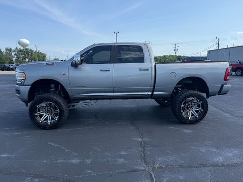 Used 2023 RAM 2500 Laramie AWD/4WD image 4