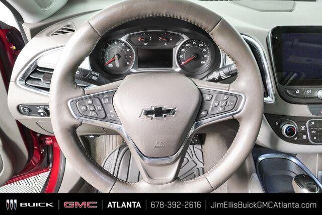 Certified 2018 Chevrolet Malibu Premier w/ Premier Sun and Wheel Package FWD image 9