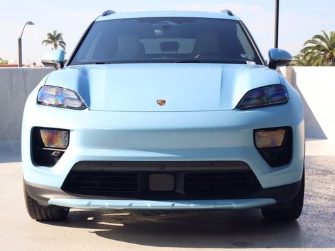 New 2025 Porsche Macan 4S Electric image 6