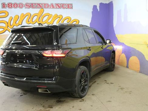 Used 2021 Chevrolet Traverse Premier w/ Redline Edition AWD/4WD image 8