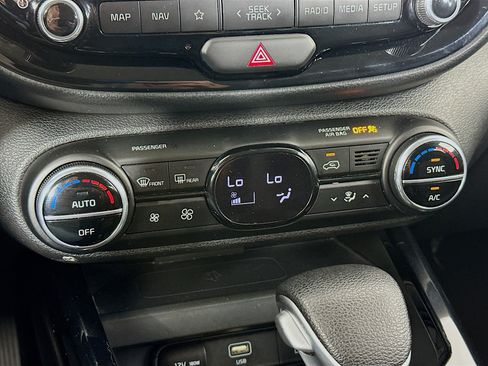 Used 2023 Kia Soul S FWD image 24