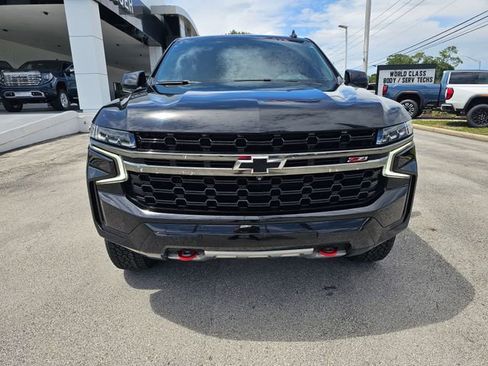 Used 2021 Chevrolet Suburban Z71 w/ Z71 Signature Package AWD/4WD image 9