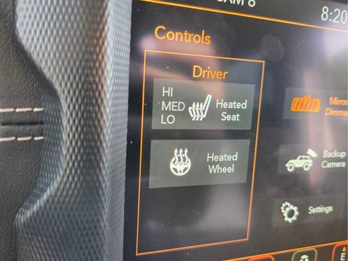 Used 2023 Jeep Wrangler Unlimited Sahara w/ Cold Weather Group AWD/4WD image 24
