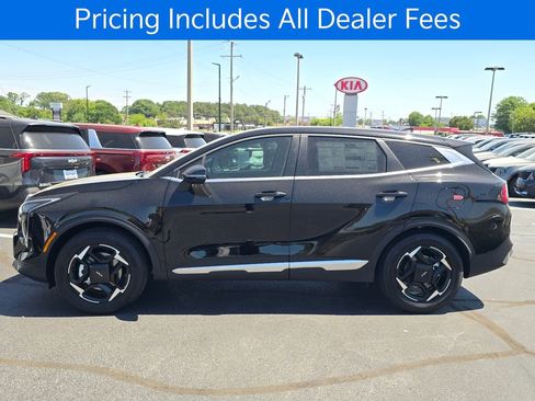 New 2026 Kia Sportage EX FWD image 6