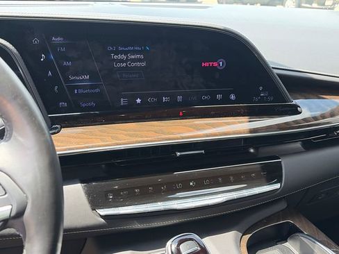 Used 2024 Cadillac Escalade Sport Platinum w/ LPO, ONYX Package image 20