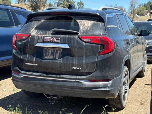 Used 2021 GMC Terrain SLT AWD/4WD image 4