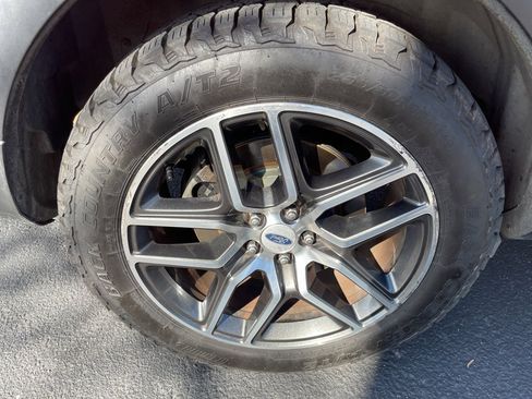 Used 2016 Ford Explorer Sport w/ Equipment Group 401A image 7