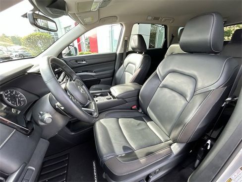 Certified 2022 Nissan Pathfinder SL image 15