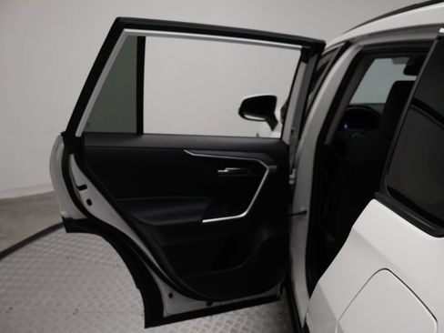 Used 2024 Toyota RAV4 XLE FWD image 21