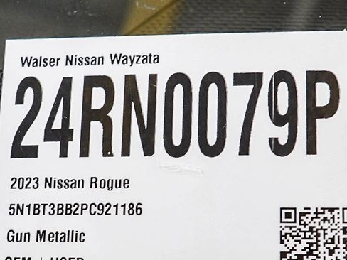 Used 2023 Nissan Rogue SV AWD/4WD image 28