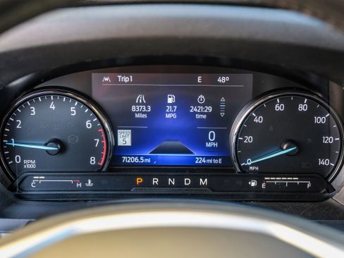 Used 2021 Ford Explorer XLT w/ Equipment Group 202A image 17