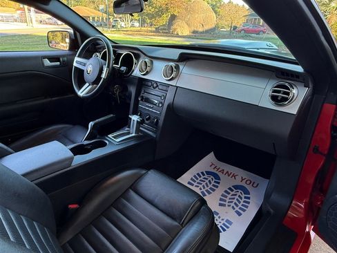 Used 2006 Ford Mustang GT image 48