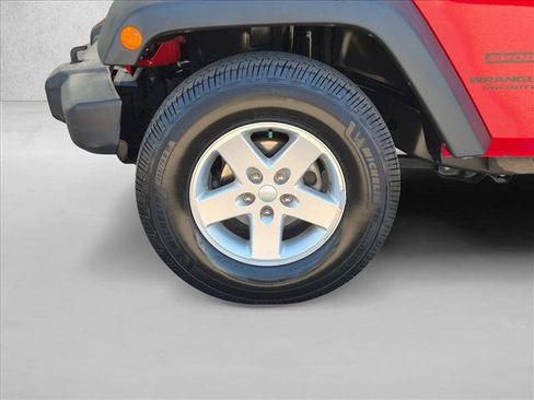 Used 2014 Jeep Wrangler Unlimited Sport w/ Quick Order Package 24S AWD/4WD image 10