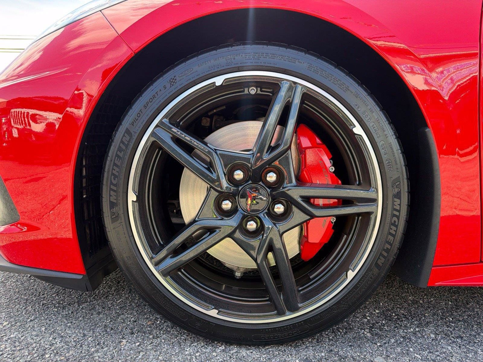 Used 2024 Chevrolet Corvette Stingray Preferred Conv w/ Z51 Performance Package RWD image 6