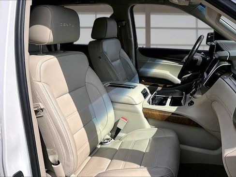 Used 2019 GMC Yukon Denali w/ Enhanced Security Package AWD/4WD image 7