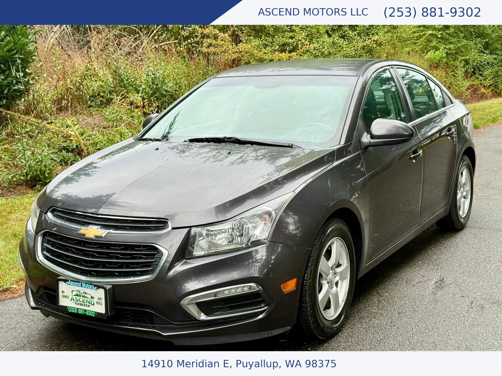 Used 2015 Chevrolet Cruze LT FWD image 1