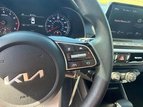 Used 2023 Kia Forte LXS FWD image 15