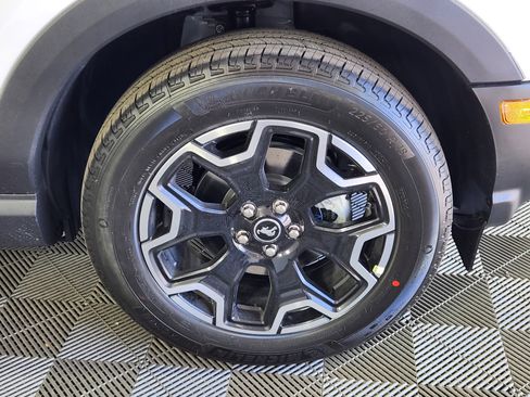 New 2026 Ford Bronco Sport Outer Banks w/ Outer Banks Tech Package+ AWD/4WD image 9