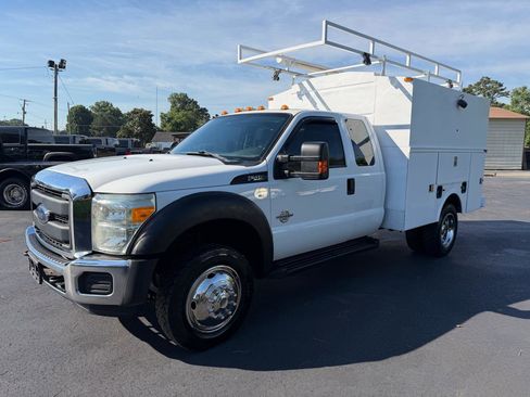 Used 2015 Ford F450 XL w/ Power Equipment Group AWD/4WD image 4