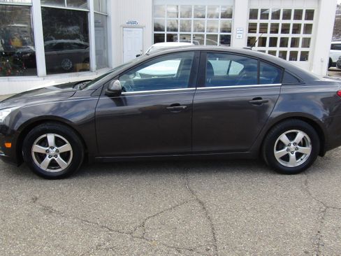 Used 2014 Chevrolet Cruze LT image 1