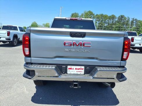 New 2026 GMC Sierra 2500 SLE w/ SLE Value Package; AWD/4WD image 6
