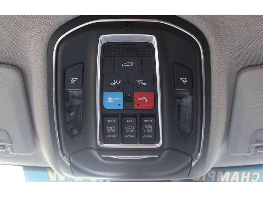 New 2023 Jeep Grand Cherokee Limited w/ Luxury Tech Group II RWD image 14