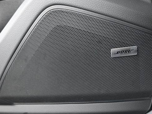 Certified 2026 Porsche Cayenne AWD/4WD image 16