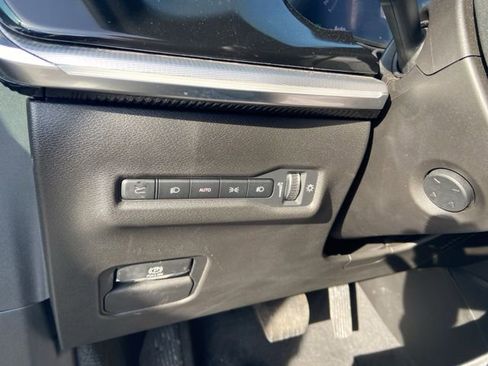 Used 2024 Jeep Wagoneer Launch Edition AWD/4WD image 21