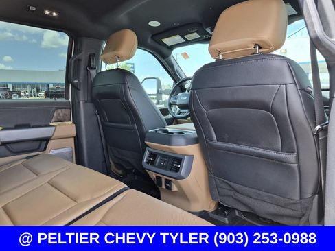 Used 2024 Ford F250 Lariat w/ Lariat Ultimate Package AWD/4WD image 17