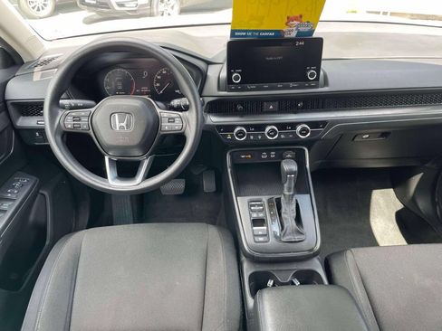 Certified 2024 Honda CR-V EX image 11