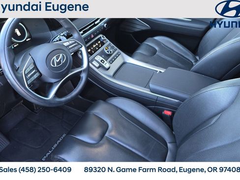 Used 2023 Hyundai Palisade Calligraphy w/ Winter Package image 11